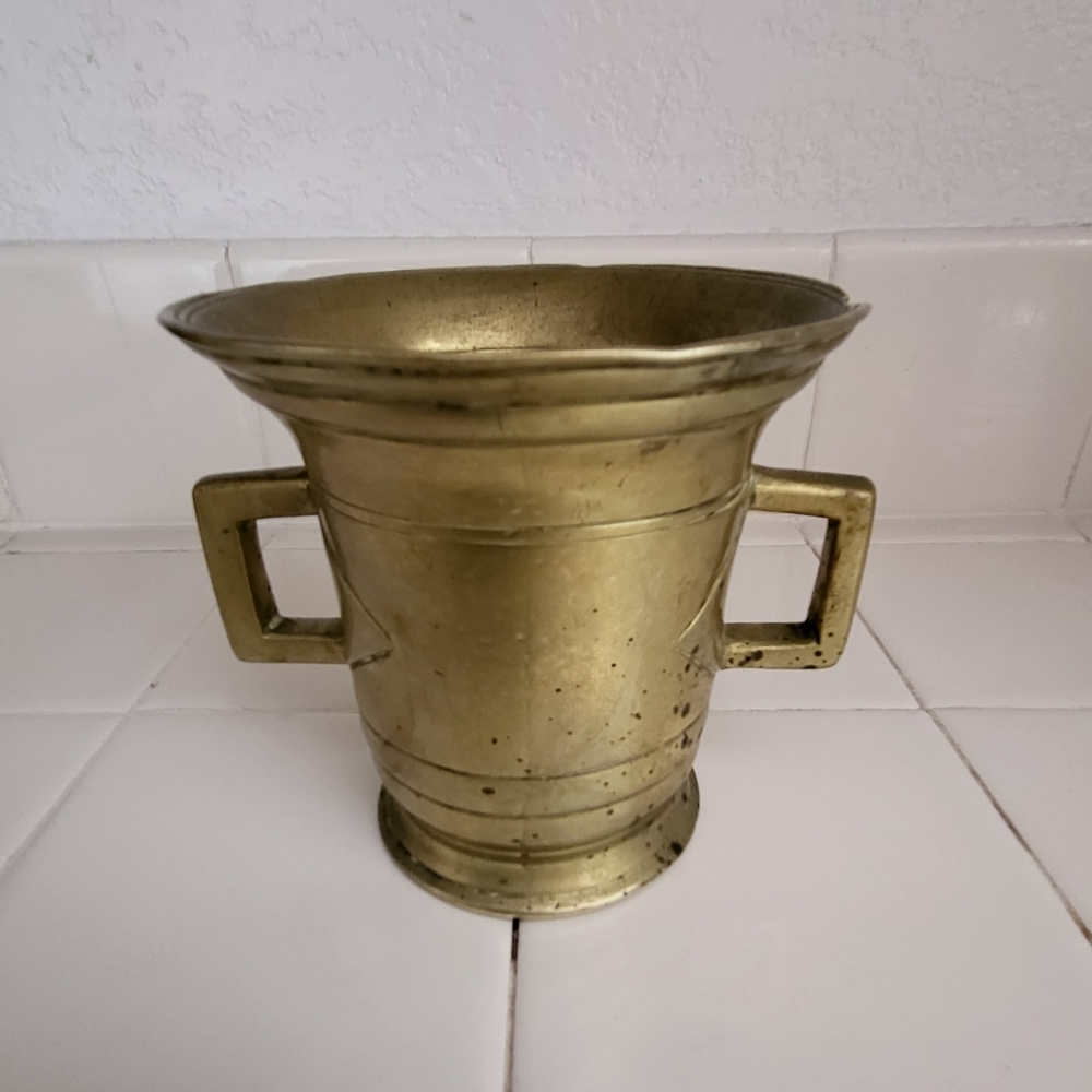Circa 1820 Antique Bronze Apothecary Mortar